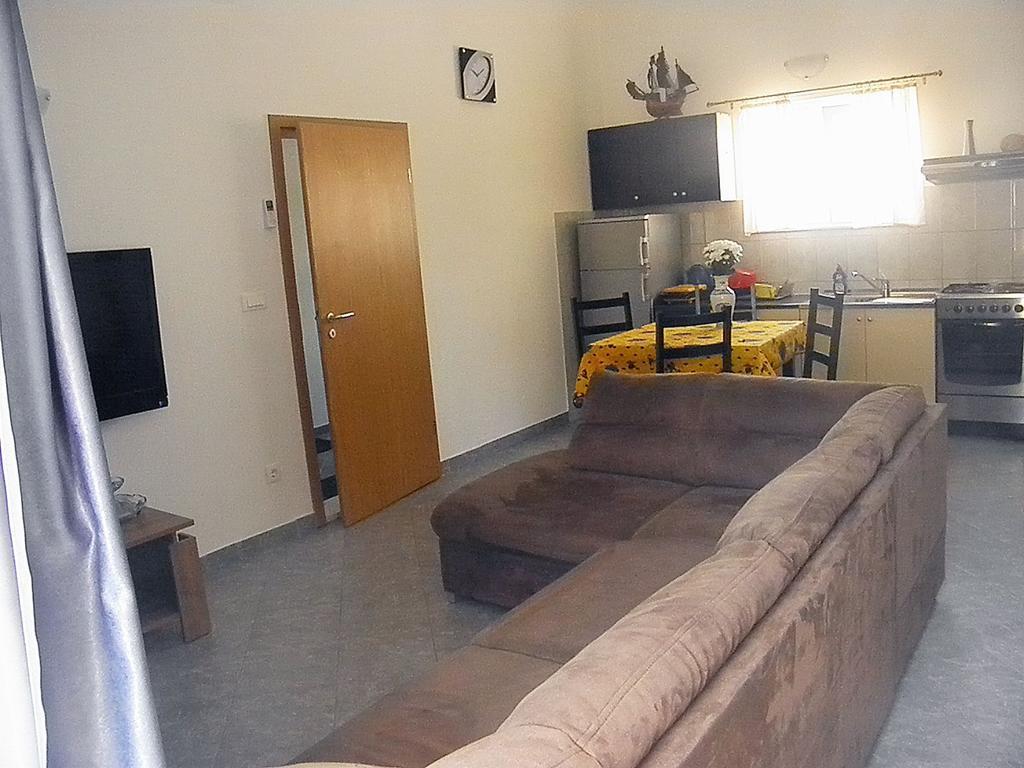 Apartments Mani Трогир Стая снимка