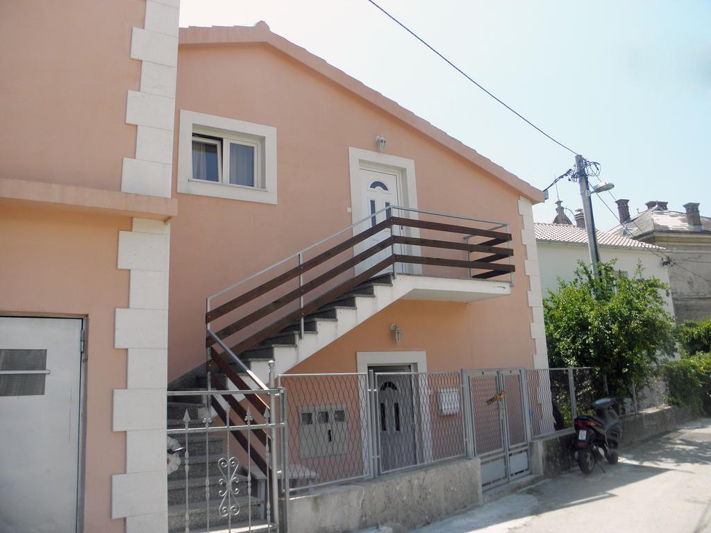 Apartments Mani Трогир Стая снимка